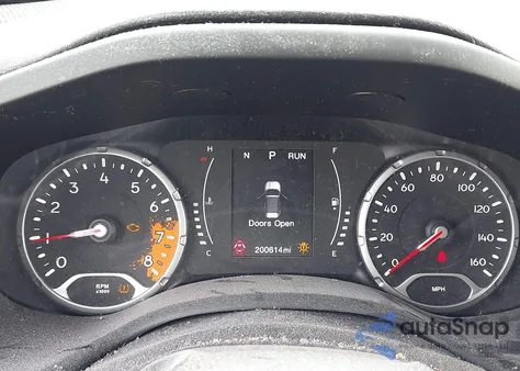 2015 Jeep Renegade Latitude z USA, uszkodzony, nr VIN ZACCJBBT6FPB56172